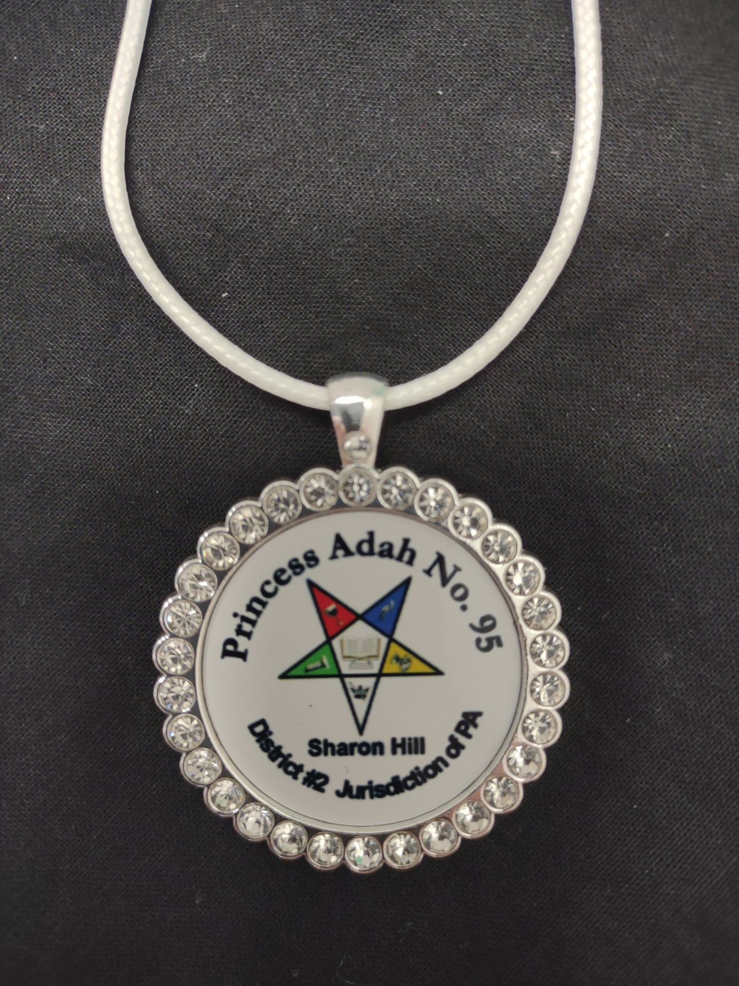 Round Necklace in Silver or Gold