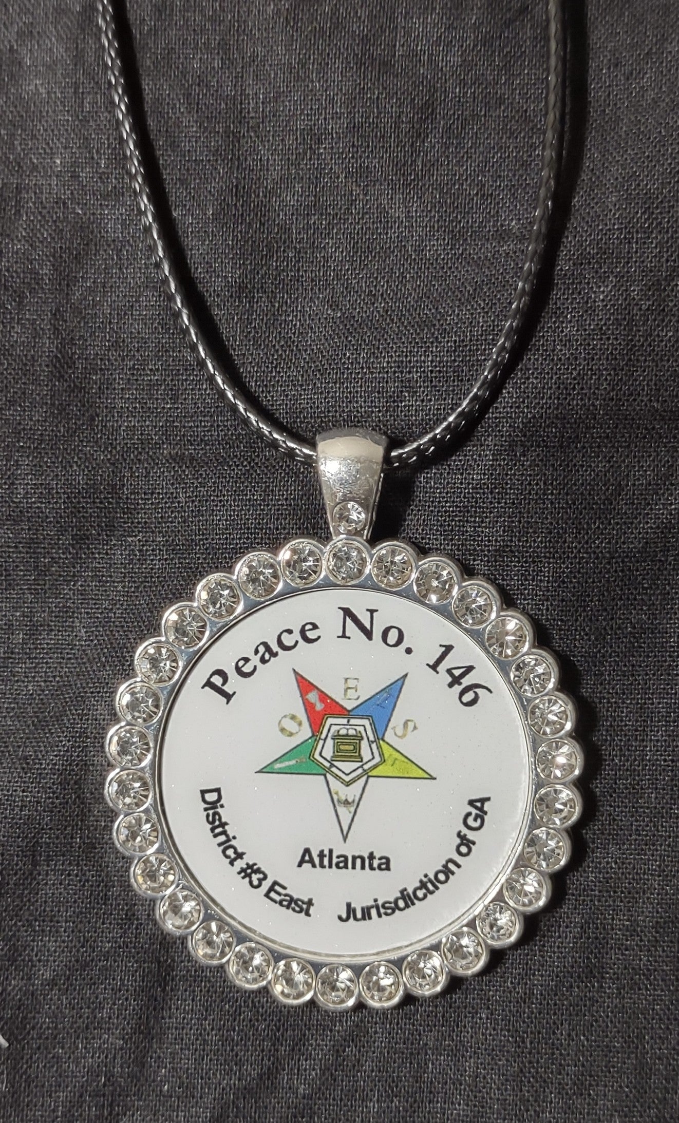 Round Necklace in Silver or Gold